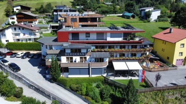 Hotel Bergkranz Mieders Buitenkant foto