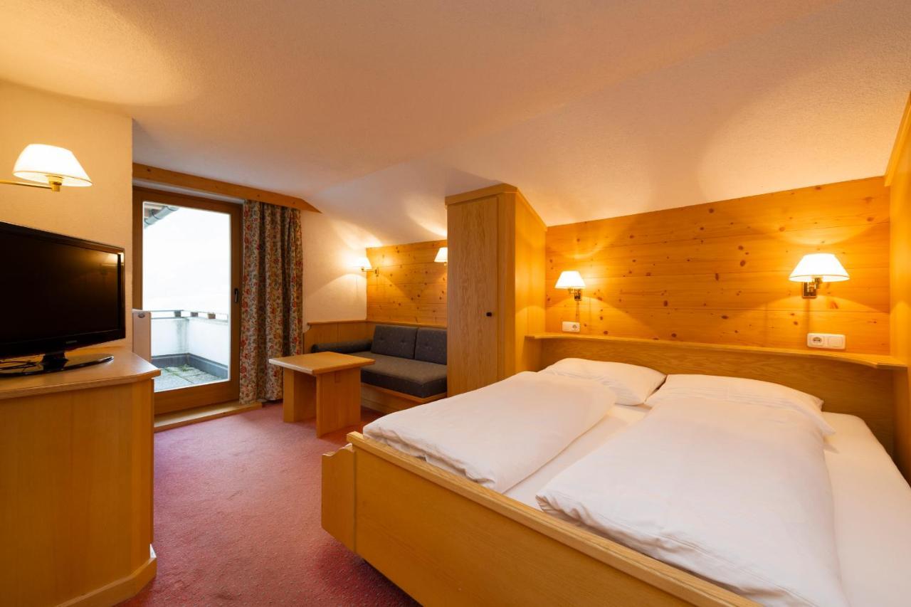 Hotel Bergkranz Mieders Buitenkant foto