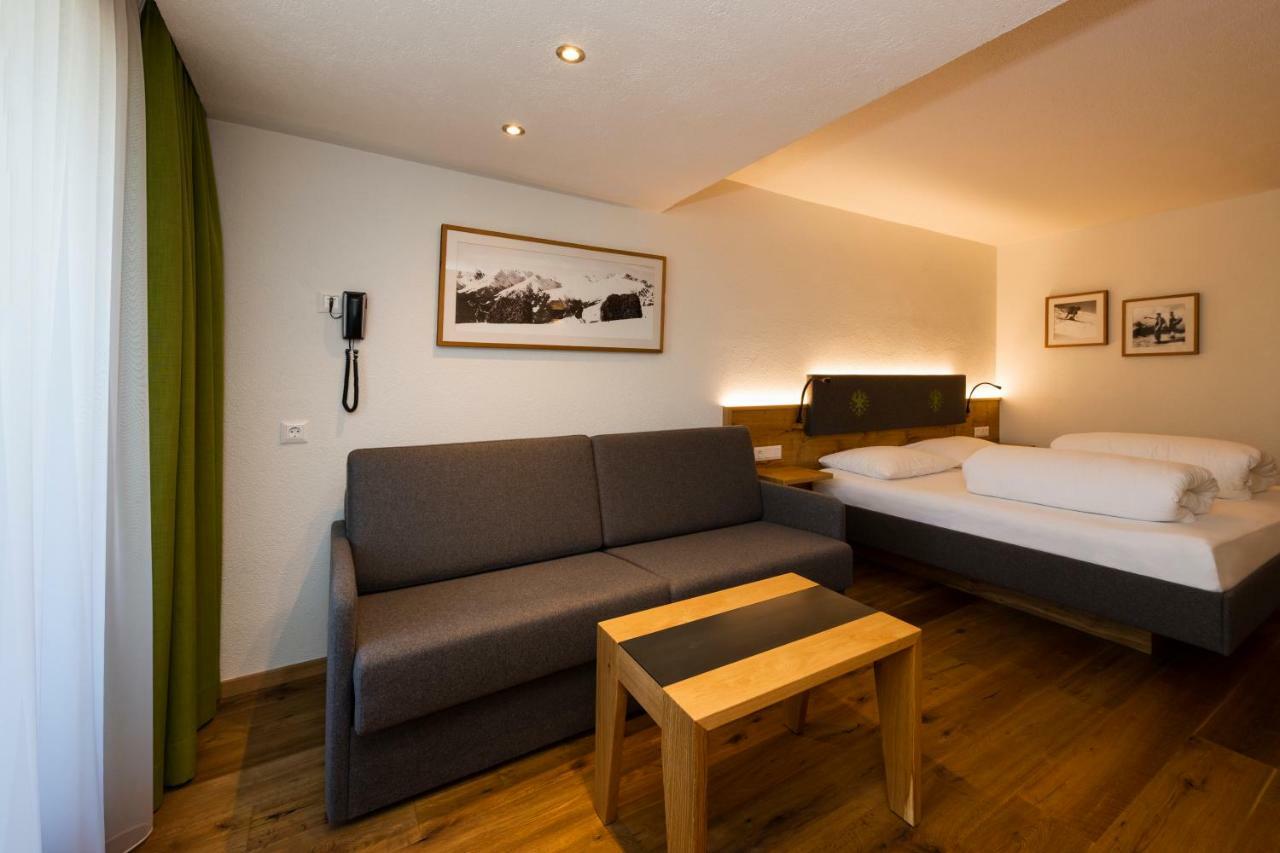Hotel Bergkranz Mieders Buitenkant foto